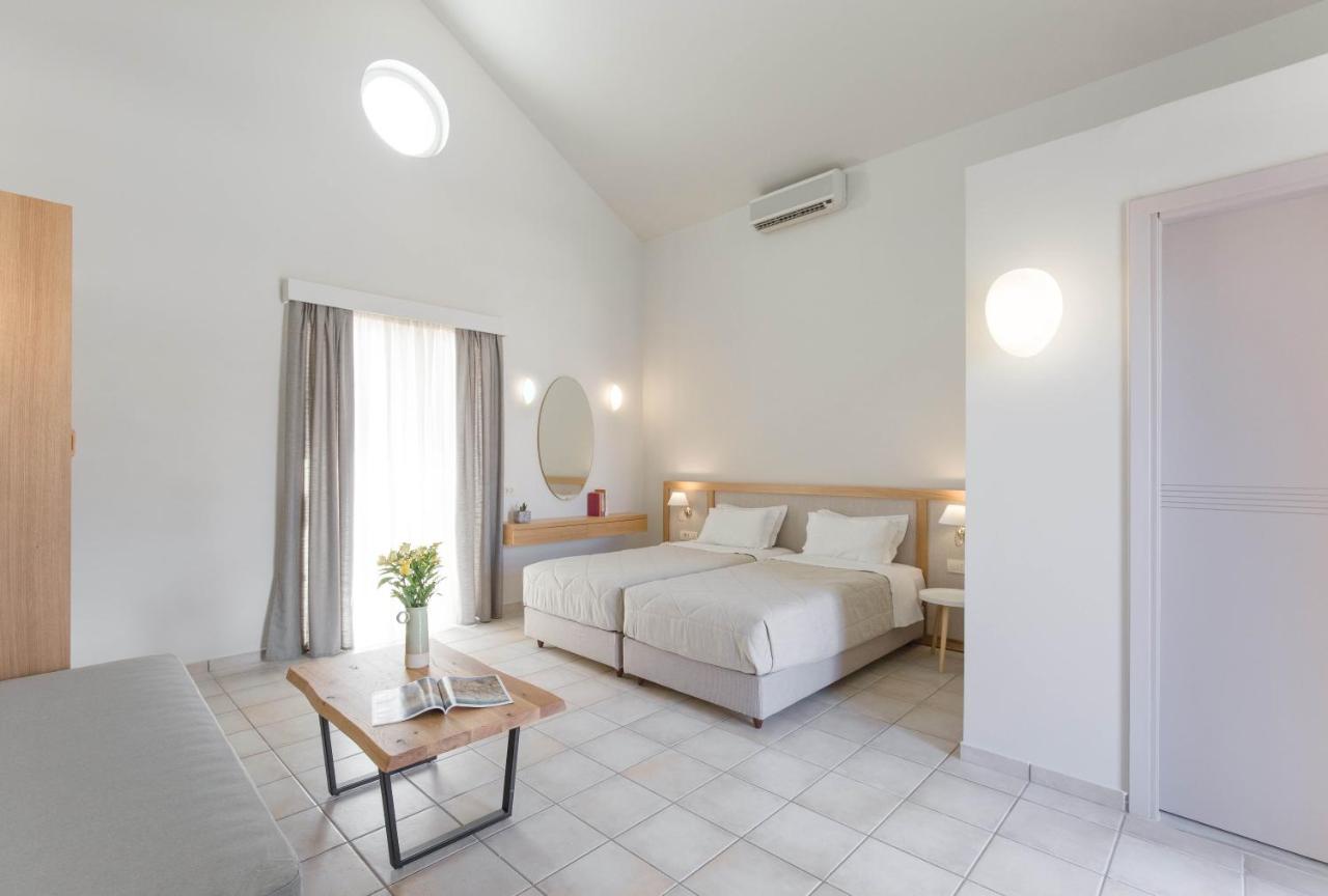 Triton Apartments Kato Daratso Esterno foto