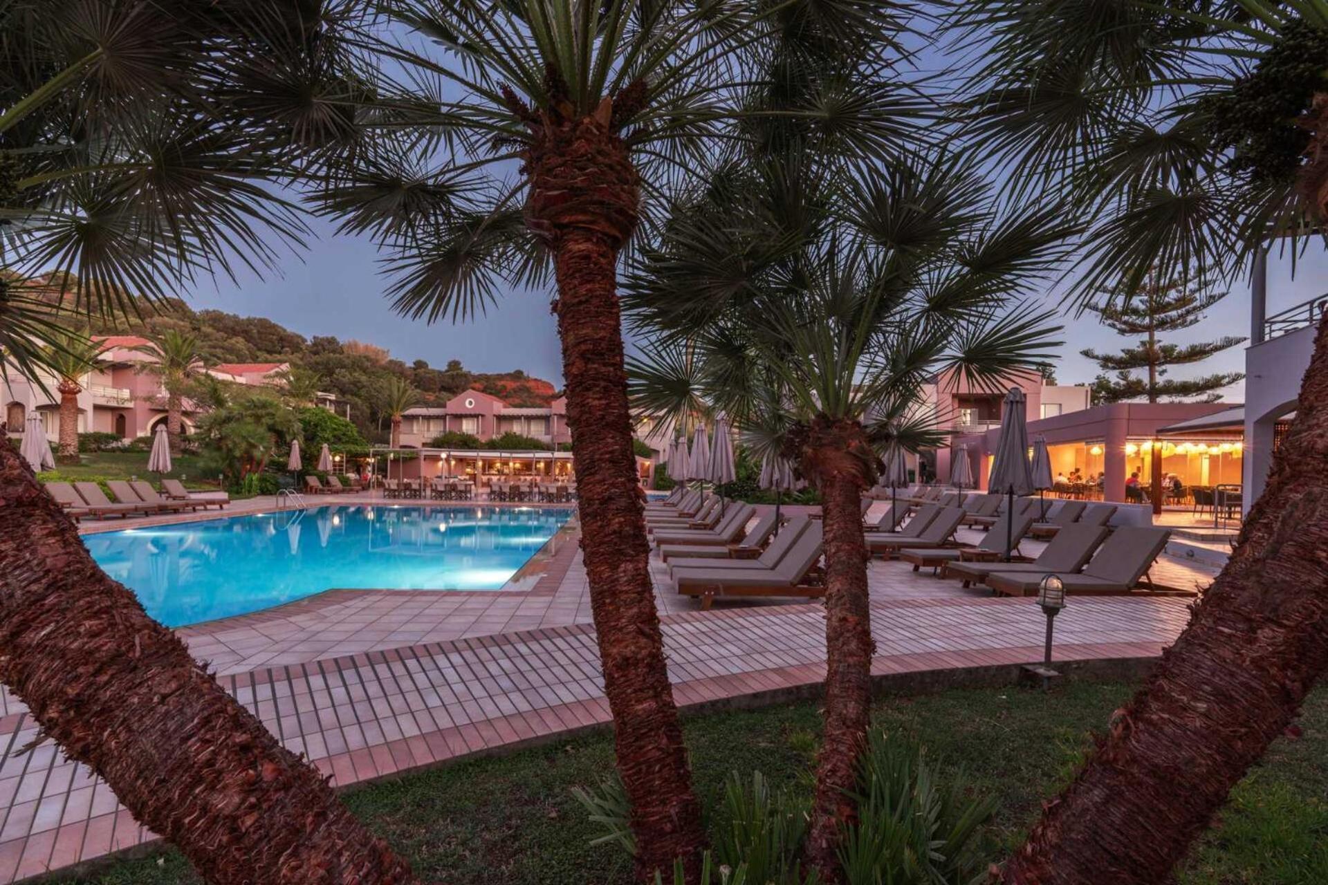 Triton Apartments Kato Daratso Esterno foto